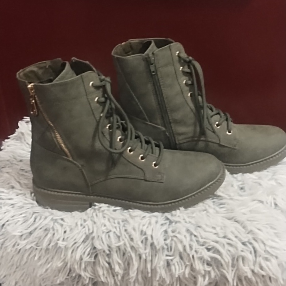 Women's Olive Lace-Up Combat Boots - Picture 2 of 7